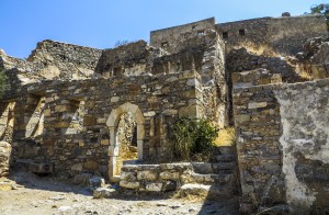 spinalonga. quelliconlavaligia