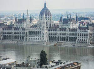 Budapest-parlamento zoom-quelliconlavaligia