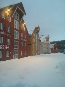 12735845_10206091354585049_400024941_n