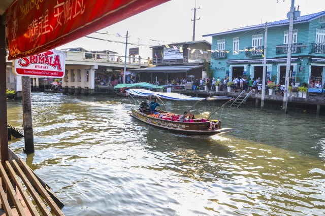 Amphawa Floating Market Quelli con la Valigia copia