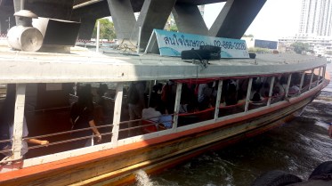 Wat Phraw Kaew Quelli con la Valigia 2.jpg